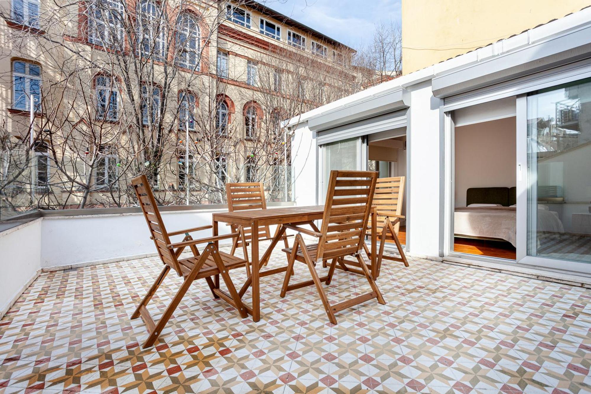 Noa - Serdar-i Ekrem 31 Apartament Istanbul
